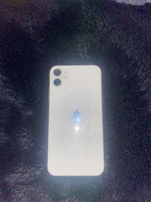 zamienie IPHONE 11