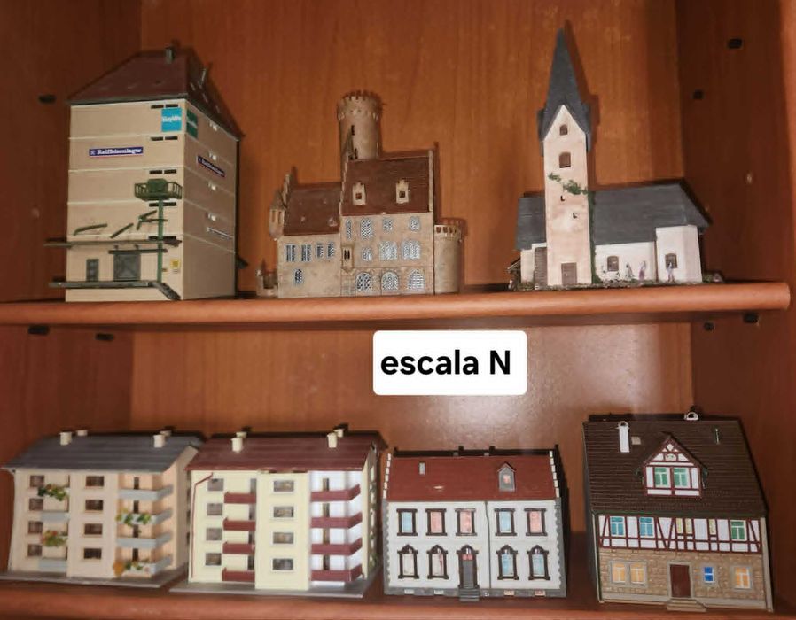 Edificios e casas á escala N