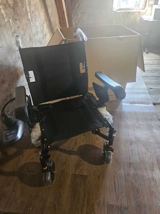 Nowy wózek elektryczny