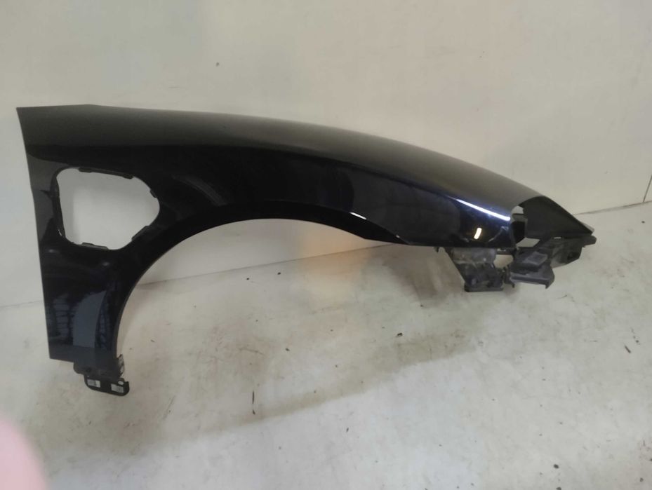 Porsche Taycan крыло правое левое разборка розборка Порше