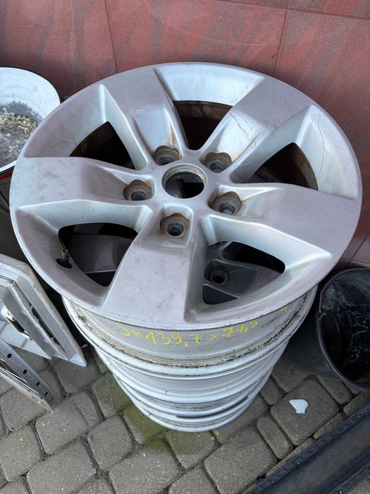 Felgi aluminiowe Dodge RAM 17 cali 5x139.7 7J ET22.4 – komplet