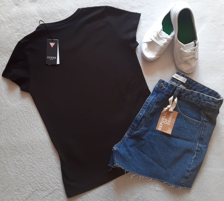 T-shirt Guess czarny,czerwony,biały,zielony