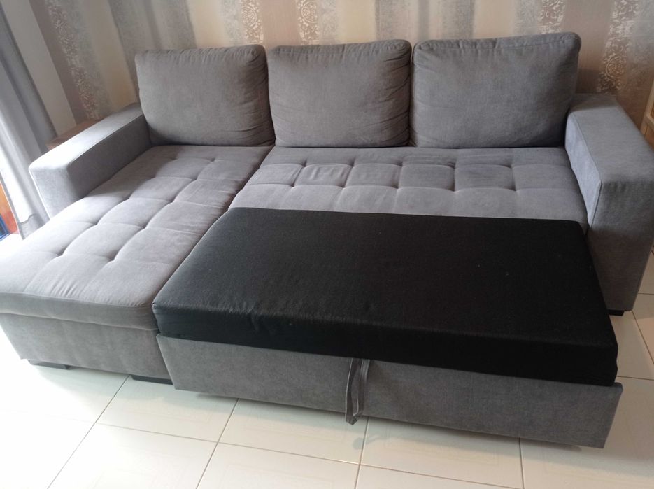 Sofá cama com chaise longue