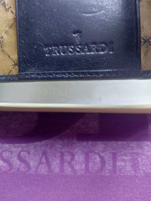 Ключница натуральная кожа  Trussardi.