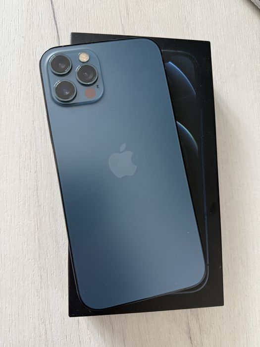 Продам iPhone 12 pro