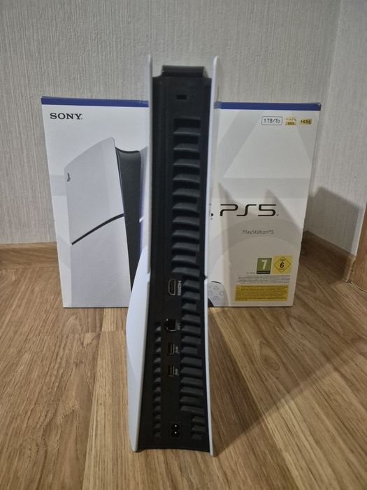 Продаю Ps5 увесь комплект