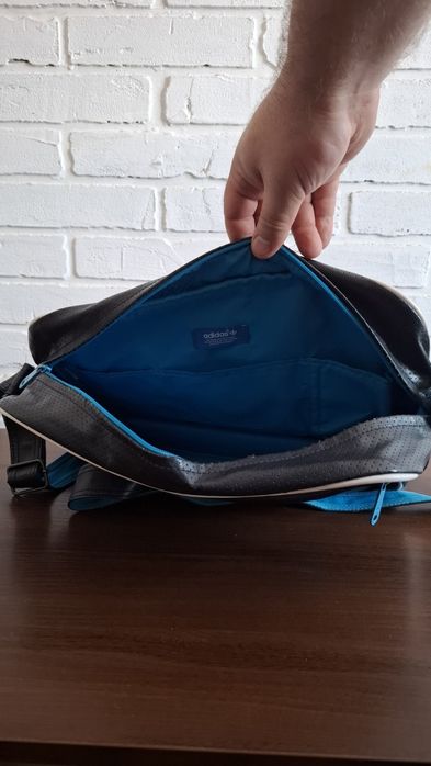 Сумка Адидас 30 на 40 см