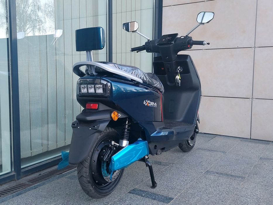 НОВЫЕ электро скутеры 2000 Ватт с батареей 28 а/ч!  VOLT MAX 2025 год!