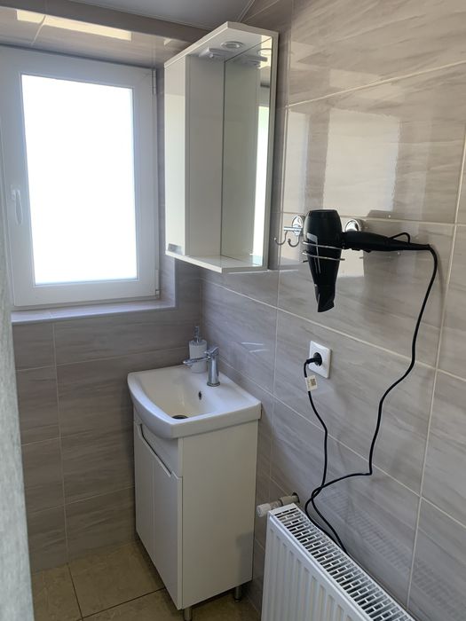 Будинок на березі Дніпра подобово на 1 Перемозі Світло є!!. Лазня,Чан.