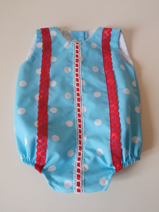 Macacão sem mangas bebé 3-6 meses