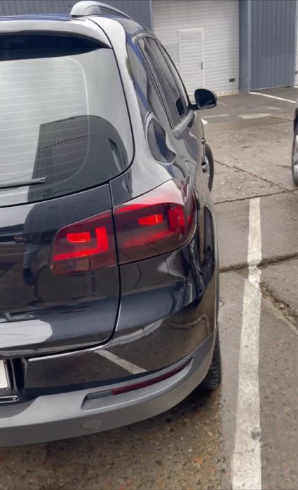 Продам Volkswagen тигуан.