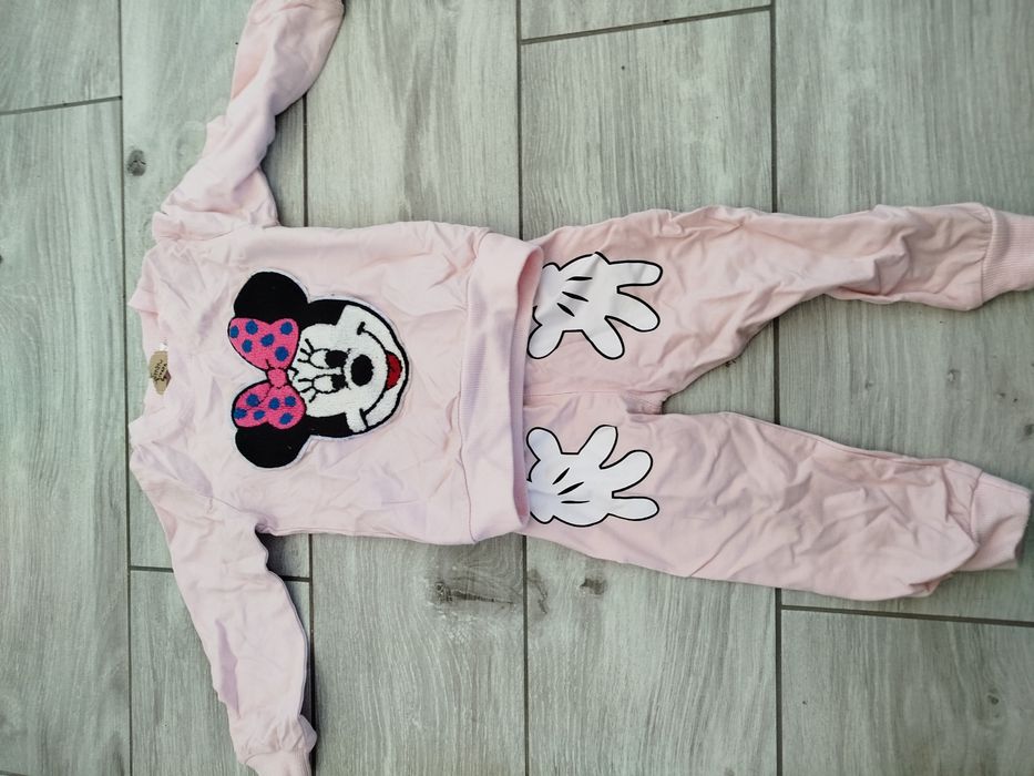 Chlopiec i dziewczyna ciuchy na sprzedaż  tanio