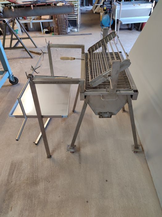 Churrasqueira inox para pernil