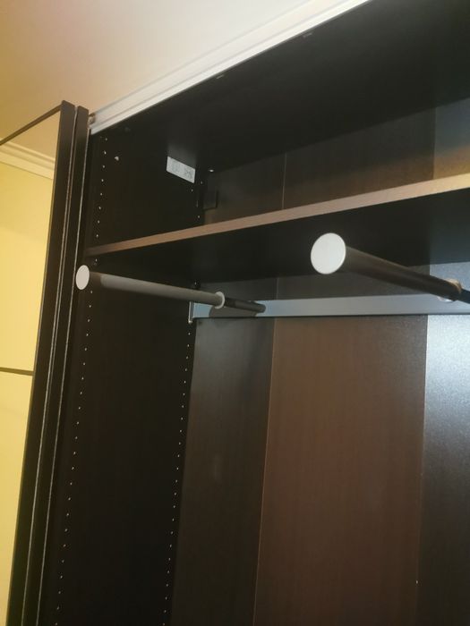 Roupeiro IKEA pax preto