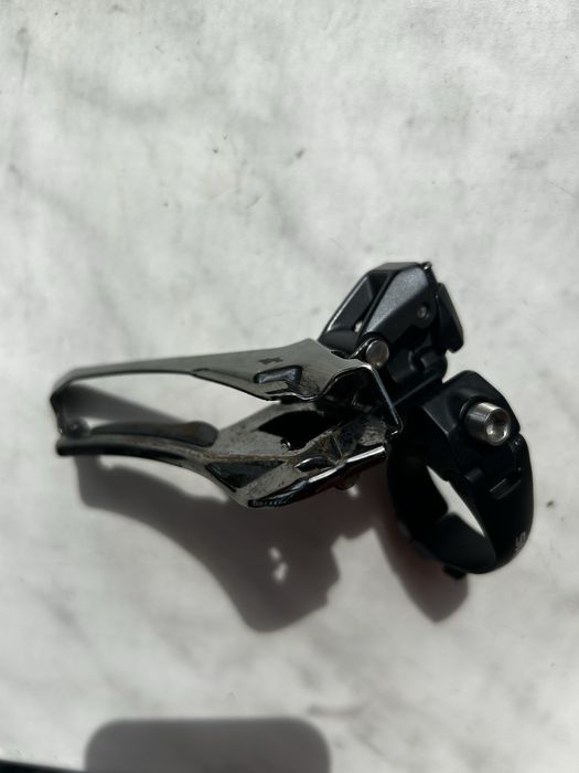 Передній перемикач Shimano GRX FD-RX820-F 2x12