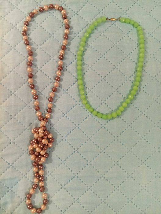 Бусы женские, ожерелья,брошки