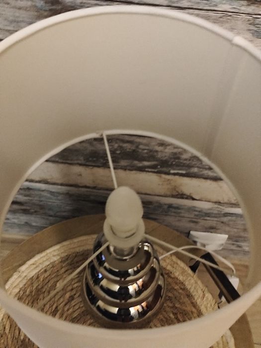 Nowa duża lampa biała