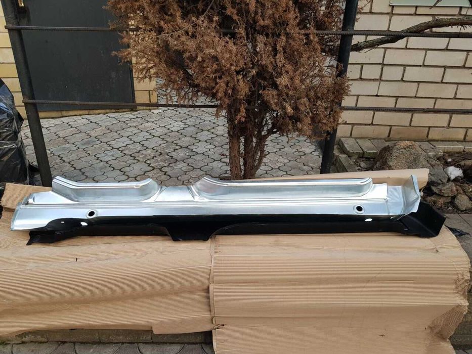 Новые пороги Klokkerholm для BMW E36 седан купе туринг компакт 0.8-1мм