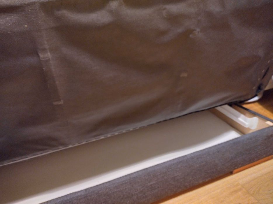 Wersalka z pojemnikiem – zadbana, idealna do gościnnego pokoju