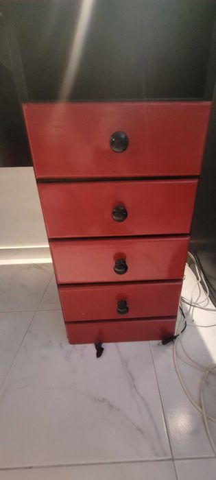 Secretaria em madeira pintada