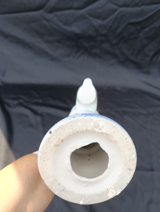 Dekoracja ceramiczna pompa
