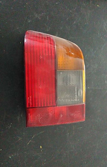 Farolim esquerdo SEAT Ibiza II (6K1)