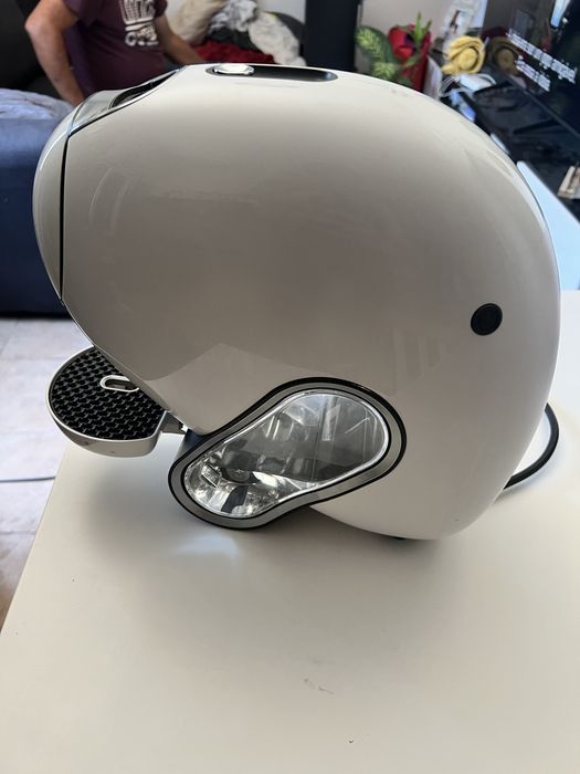 Máquina de Café Dolce Gusto Neo