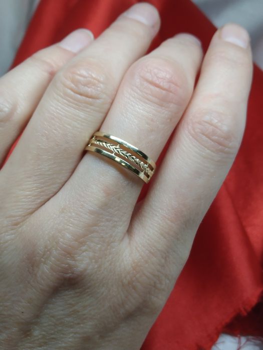 Piękny złoty pierścionek, złoto 585, r. 18