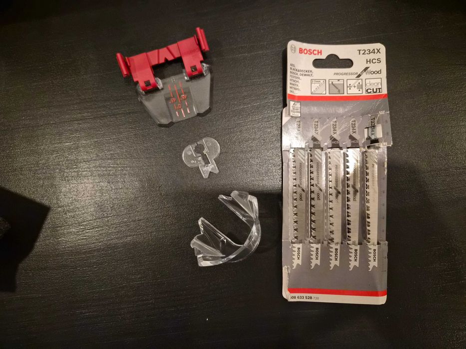 Serra Tico-Tico Bosch PST 9500 PEL - Como nova