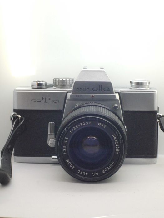 Minolta SRT 101 + Minolta MD Rokkor 50mm f/1.7 + Unitor 35-70mm