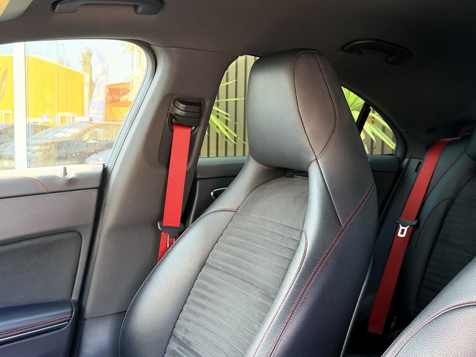 Mercedes CLA 45 AMG 381cv