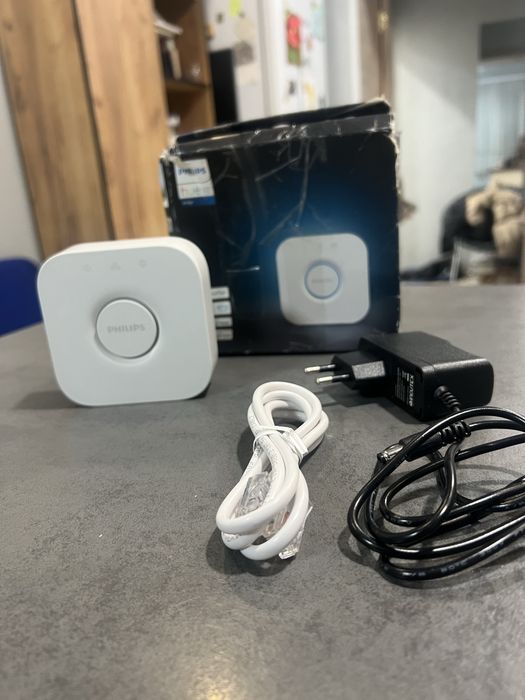 Розумний шлюз Philips Hue Bridge 2.1 (ZigBee, Matter, HomeKit) – Новий!