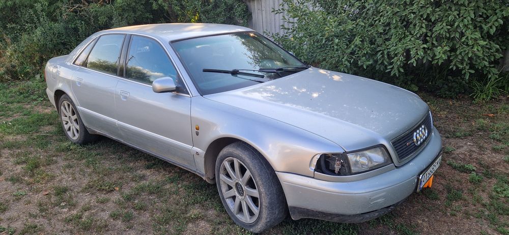 Продам audi a8 d2