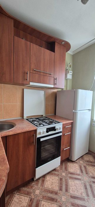Продам 1 к.квартиру  з ремонтом ПЗР