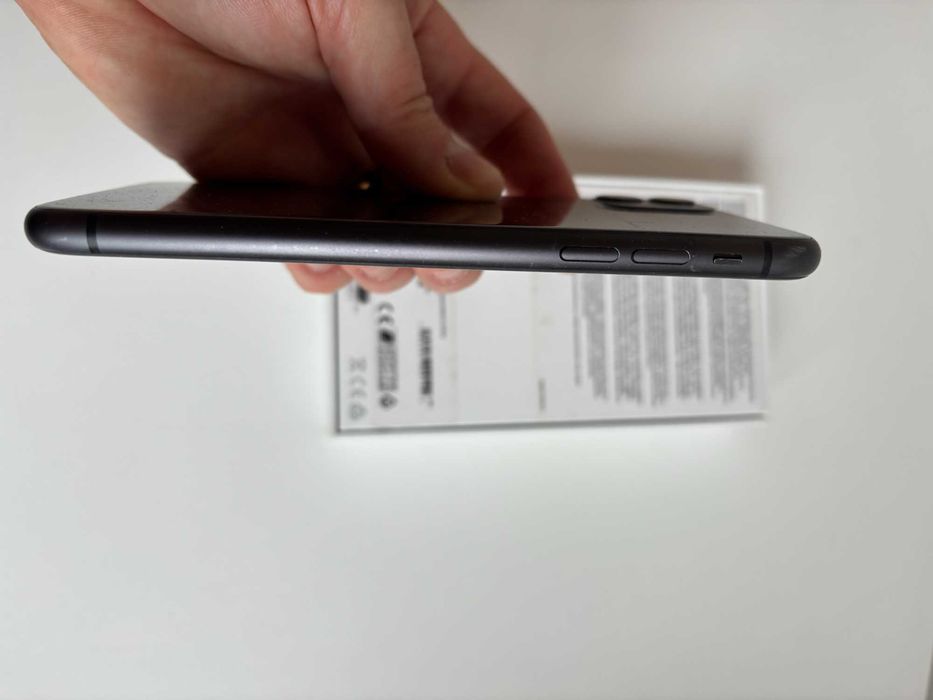 Telemovel iPhone 11 Black 128GB
