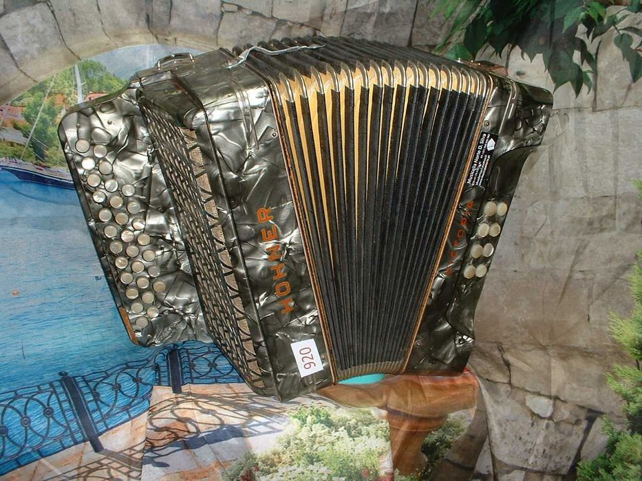 Concertina para venda N, 920