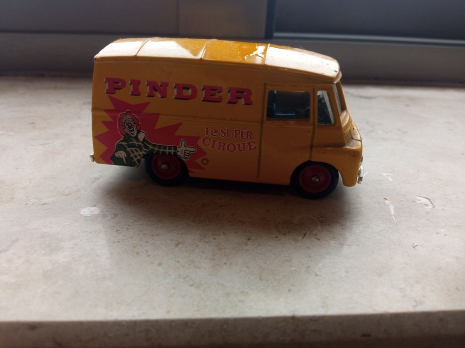 Van PINDER da Corgi