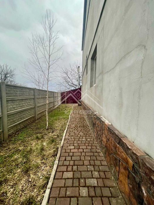 Продаж великого маєтку у с. Надія (Радгоспне)