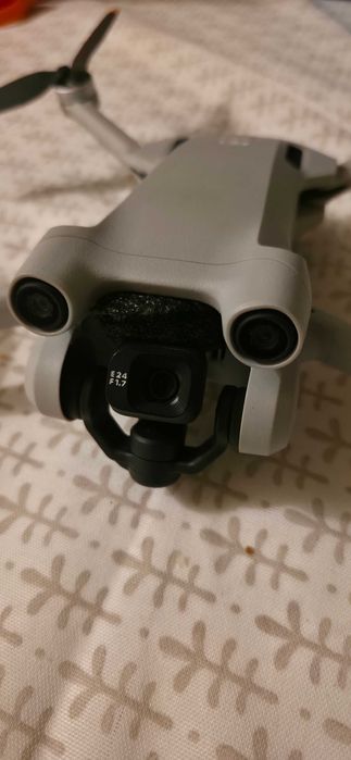 DJI Mini 3 Pro com comando DJI RC pouco uso