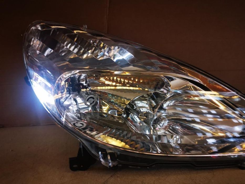 PEUGEOT 607 FAROL XENON DIREITO - FF224