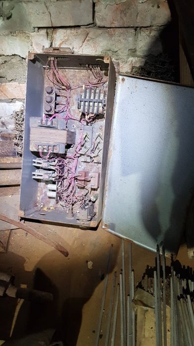 Продам  Фонари Зарядное