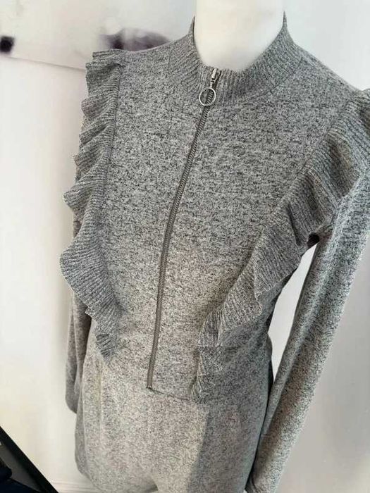 Rozmiar L Bershka krótki dzianinowy kombinezon