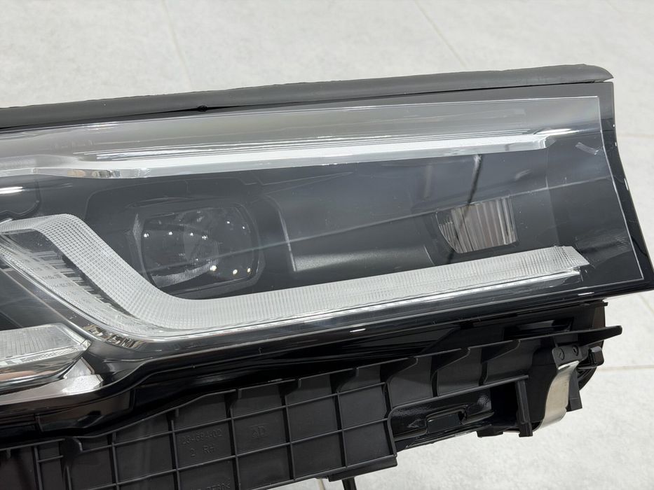 Фари для BMW G30 / G31 2016-2020 з заміною бампера Adaptive LED 2 РЕЖИМА ДХВ LCI 2020+  Артикул:  DRC10172-26