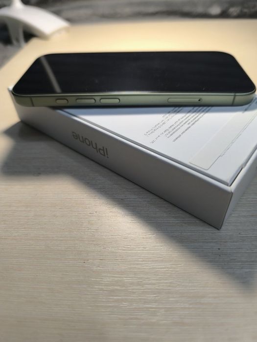 Продам Iphone 17