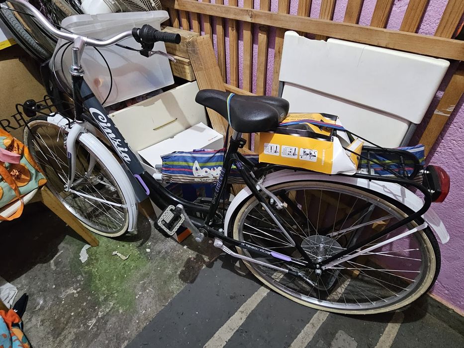 Bicicleta da marca  Cinzia  em bom estado, pouco usada