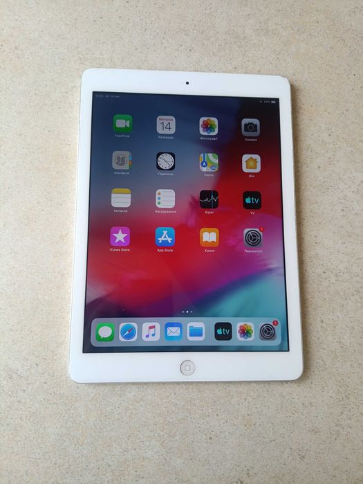 Планшет Apple iPad Air A1475 16GB Wi-Fi LTE (дефект)