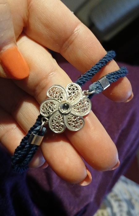 Pulseira dupla com flor em filigrana