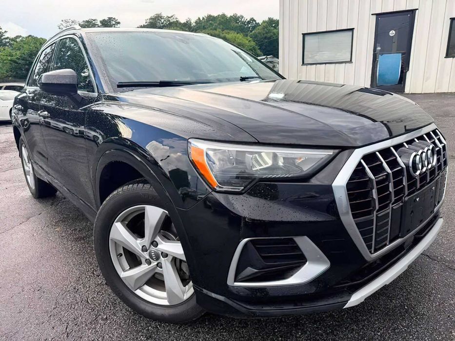 Audi Q3      2019