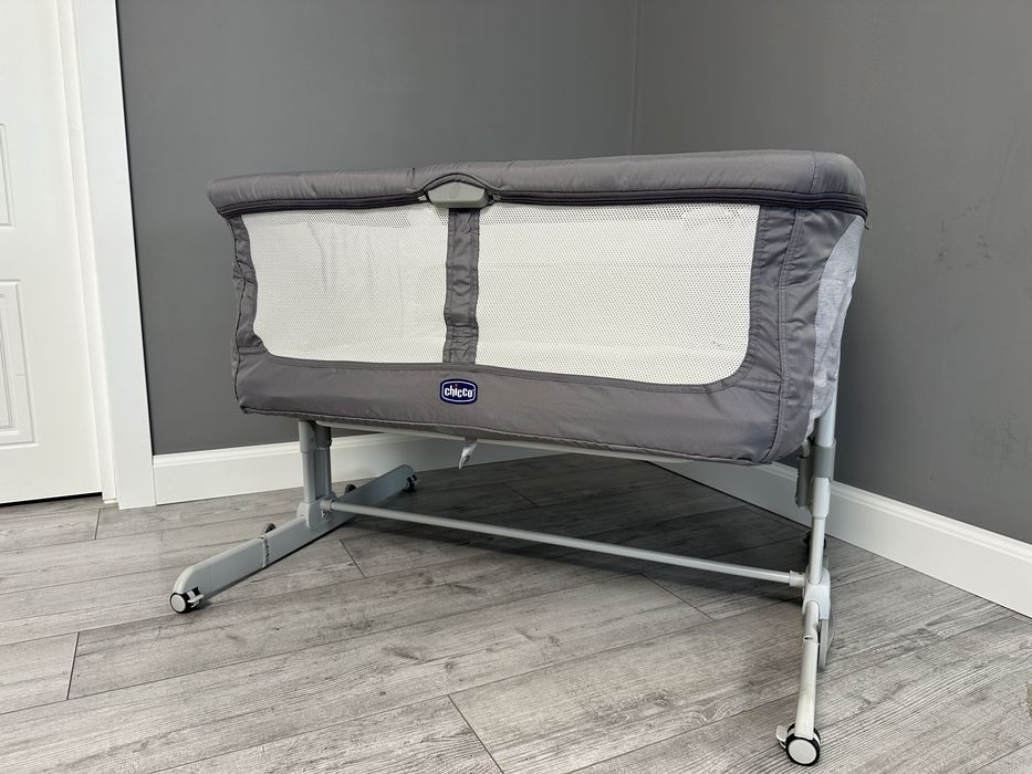 Продам ліжичко Chicco next2me dream