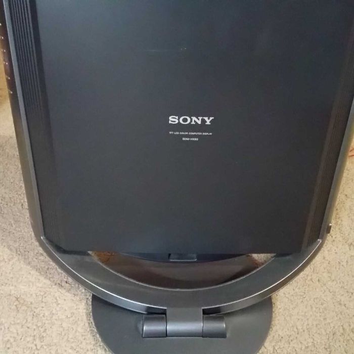 Monitor Sony SDM-HX93